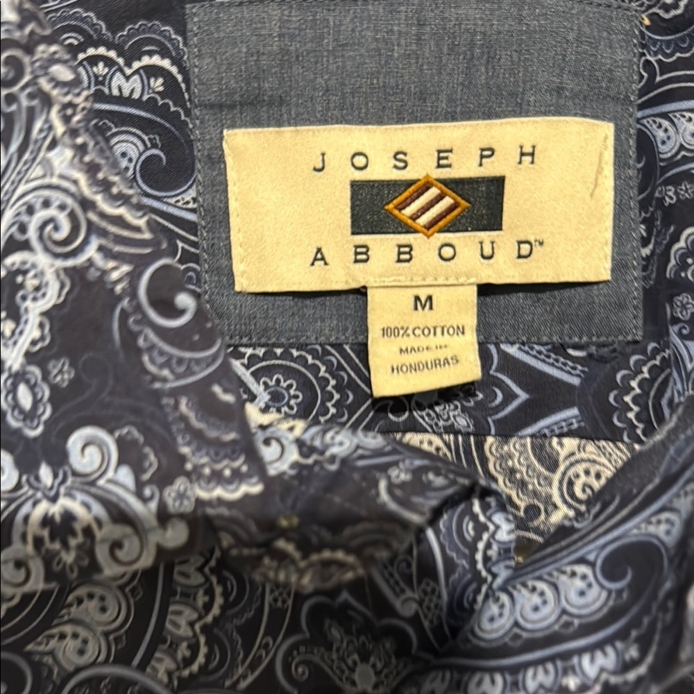 100% cotton Men's Blue Paisley button down dress Shirt Size M Joseph Abboud - Picture 2 of 7